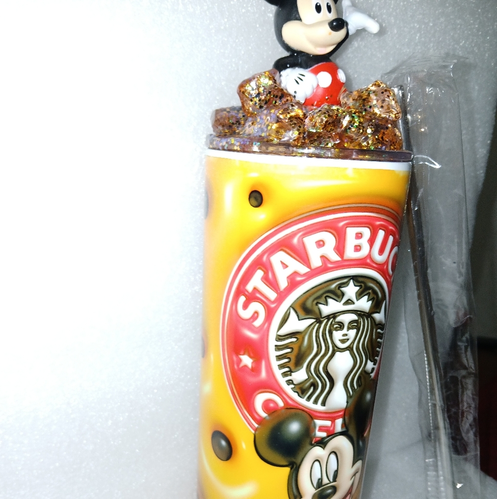 Disney Mickey Mouse 20 oz tumbler cup